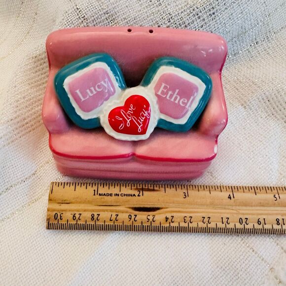I Love Lucy Collectible Replacement Salt Shaker "Job Switching" - Picture 8 of 8